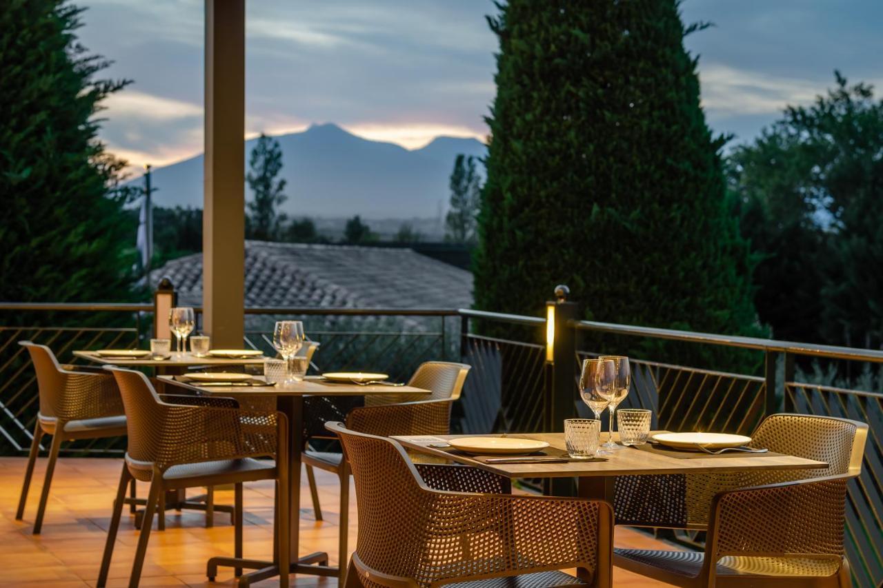 Hotel Torremirona Golf & Spa Navata Exterior photo