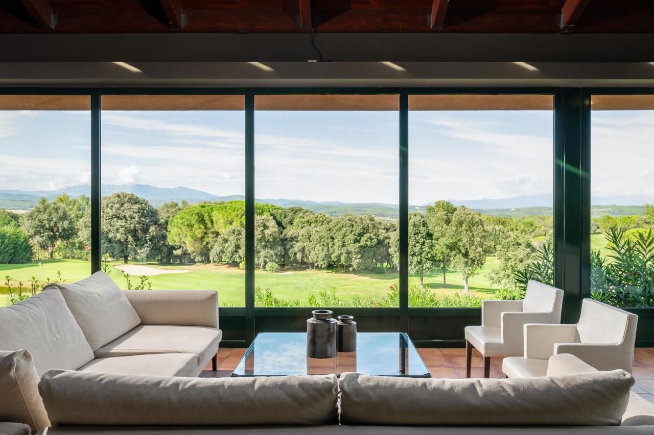 Hotel Torremirona Golf & Spa Navata Exterior photo