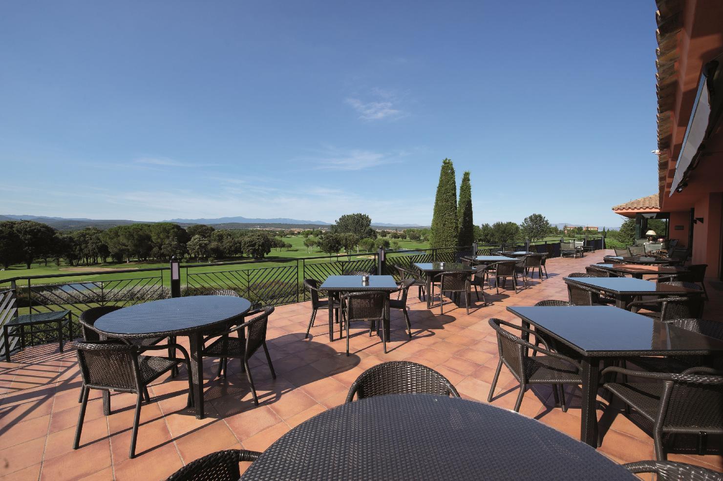 Hotel Torremirona Golf & Spa Navata Exterior photo
