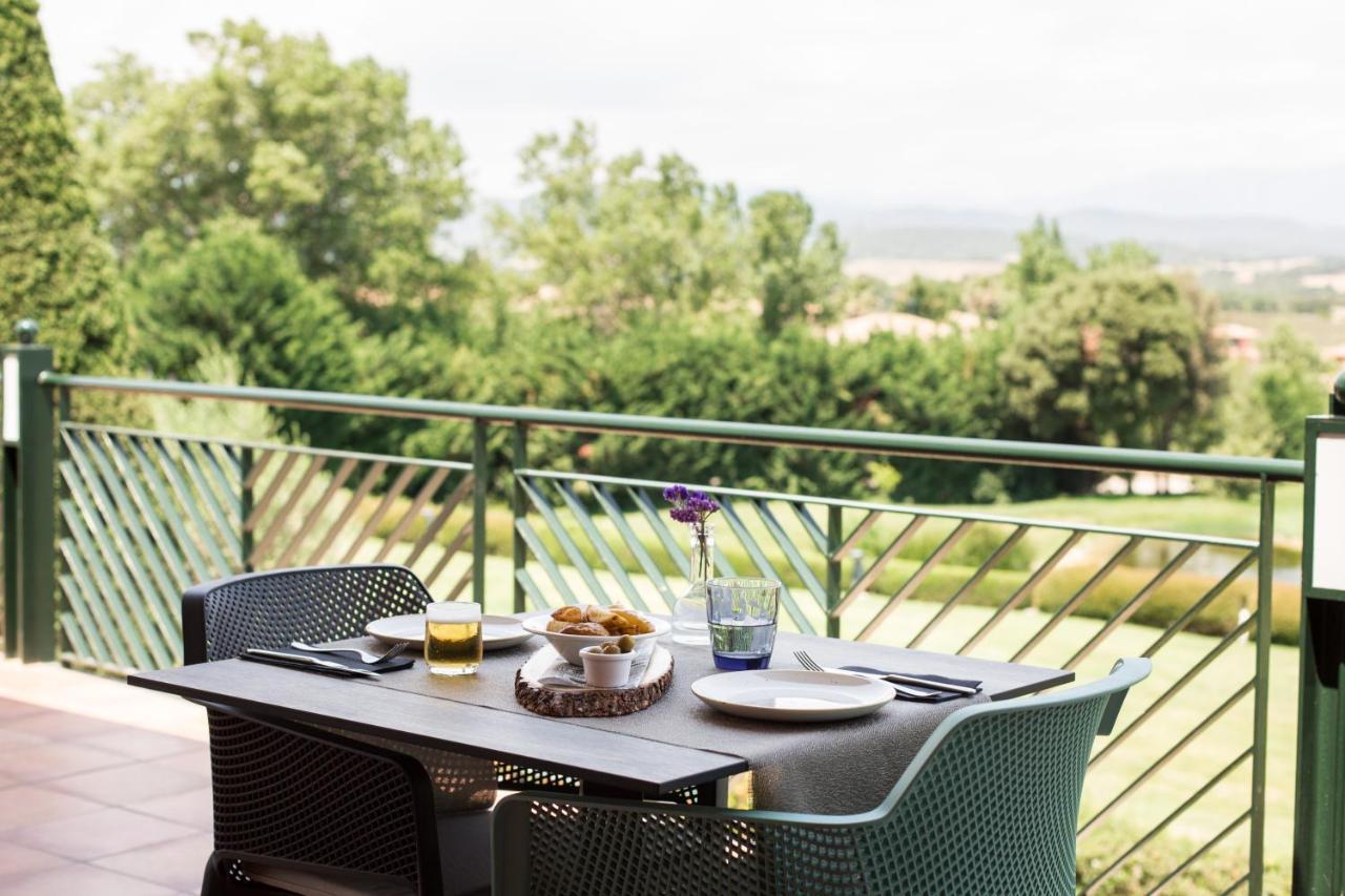 Hotel Torremirona Golf & Spa Navata Exterior photo